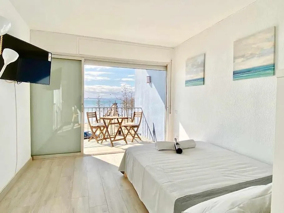 Estudio Frente Al Mar En Roses Con Terraza Spain