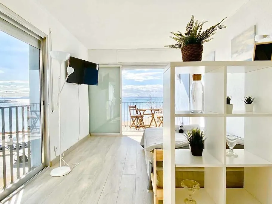 Estudio Frente Al Mar En Roses Con Terraza location